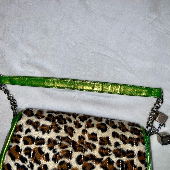 Lux de Ville Mini Gambler Lime Green Sparkle with Leopard Fur Bag - Picture 12 of 13